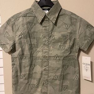 GUESS Kids button up casual shirt size M (5-6)